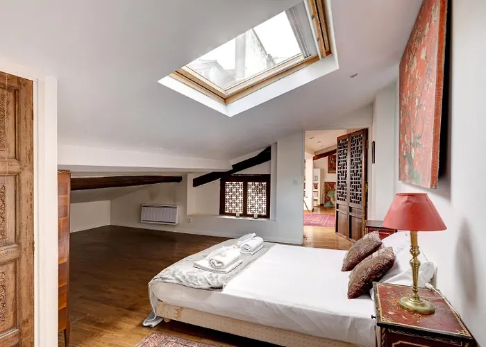 259 Suzy - Superb Duplex In Lejlighed *