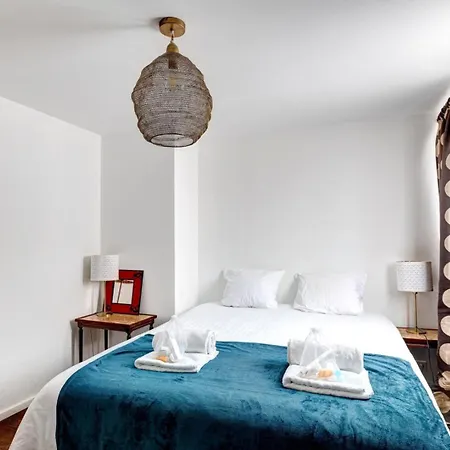 259 Suzy - Superb Duplex In